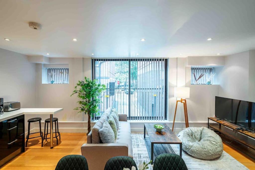 Sweet 3Brs House Close To Oxford & Soho لندن المظهر الخارجي الصورة